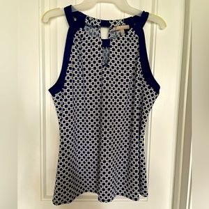 Banana Republic blue print sleeveless top in size L great condition no f…